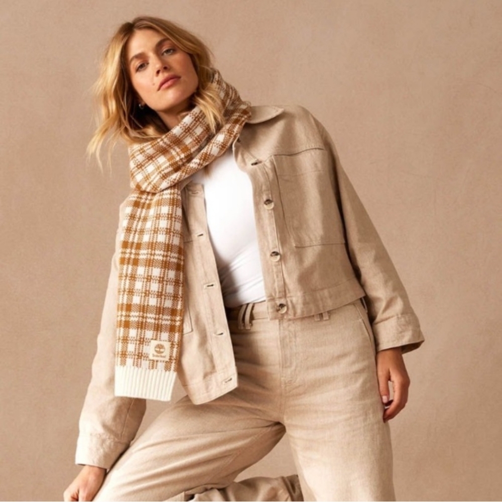 TIMBERLAND Buffalo Plaid Scarf Tan And White Super Soft New With Tags